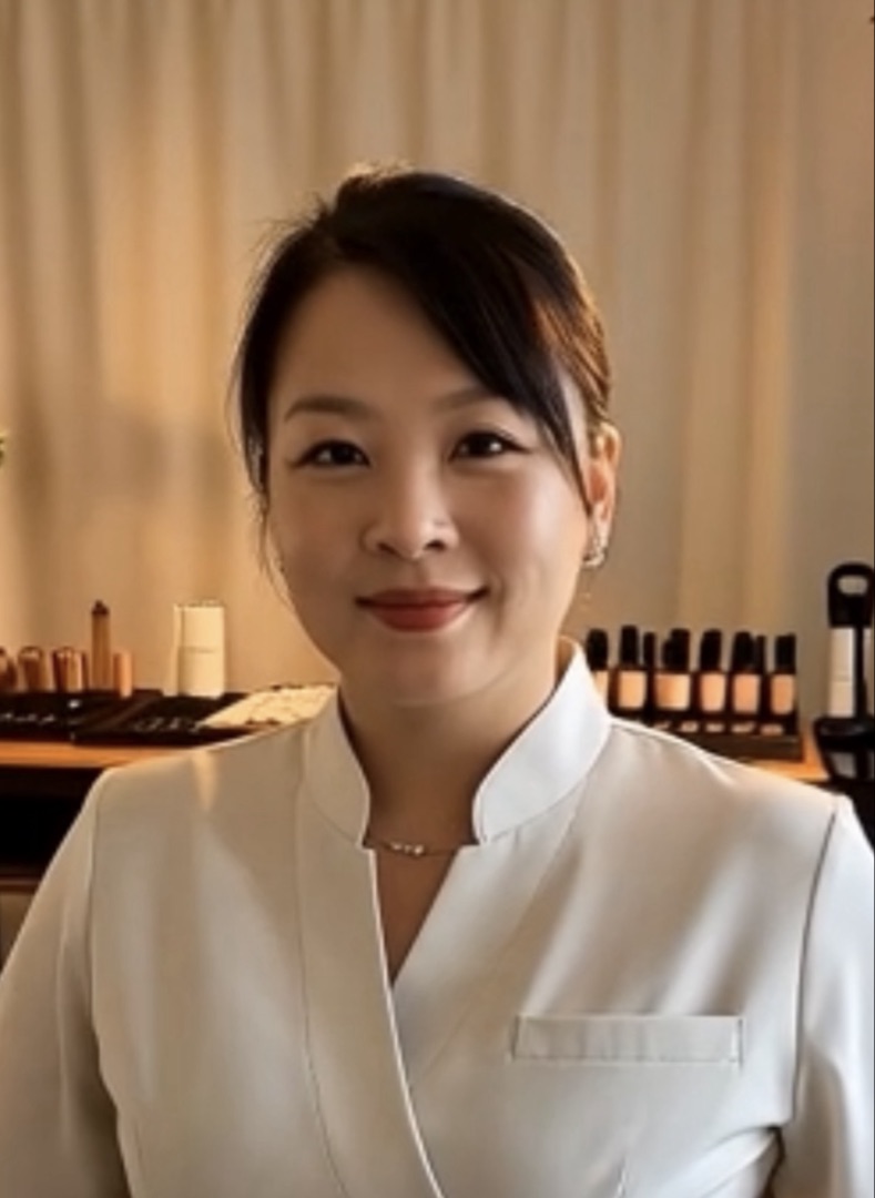 Younghee (Yingji Jiang), founder of Glow Mi 美 Skincare and Headspa